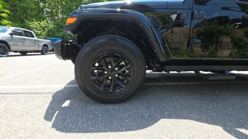 2022 Jeep Gladiator Altitude