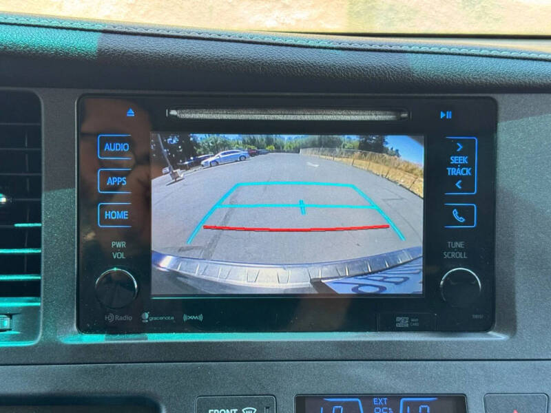 2017 Toyota Sienna