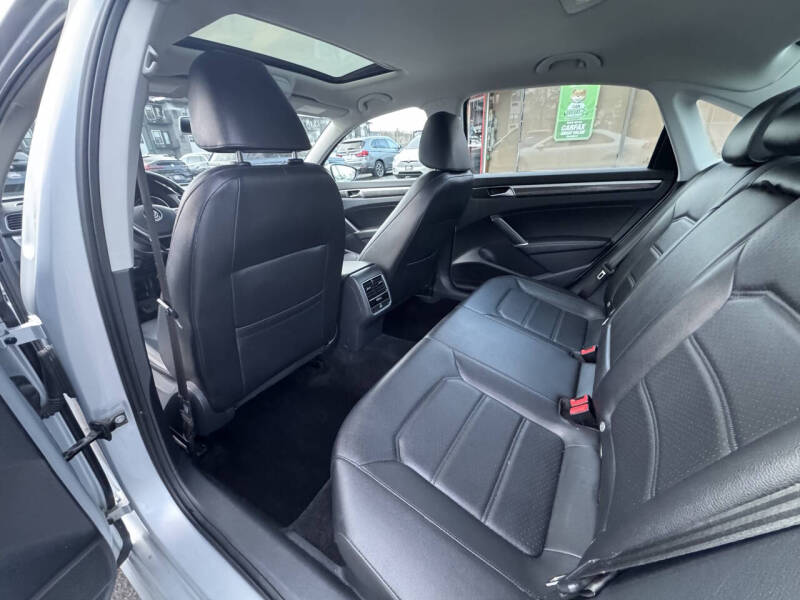 2018 Volkswagen Passat 2.0T SE