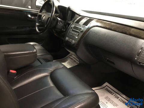 2011 Cadillac DTS Pro Coachbuilder Limo