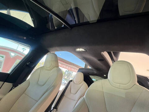 2022 Tesla Model X