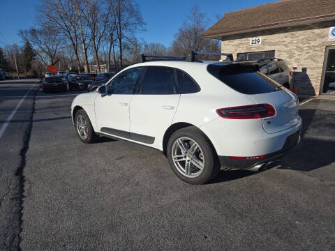 2015 Porsche Macan S