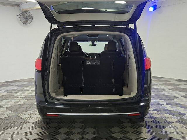 2018 Chrysler Pacifica Hybrid Touring L