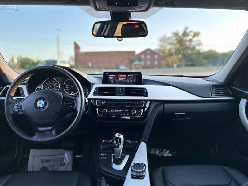 2018 BMW 3 Series 320i xDrive