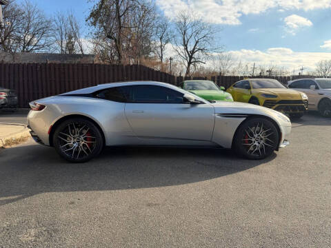 2017 Aston Martin DB11