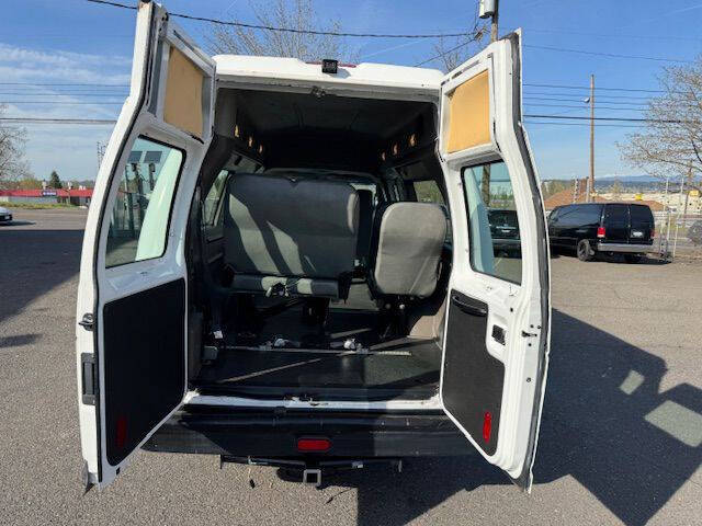 2013 Ford E-Series E-350 SD