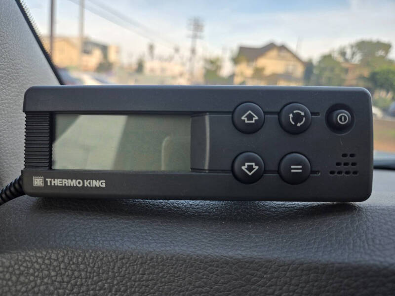 2013 Nissan NV 1500 SV