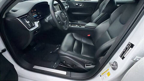 2024 Volvo S60 B5 Core Dark Theme