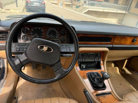1992 Jaguar XJ
