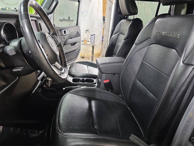 2022 Jeep Gladiator Overland