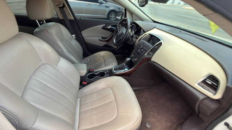2012 Buick Verano Leather Group