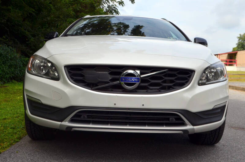 2018 Volvo V60 Cross Country T5 Premier