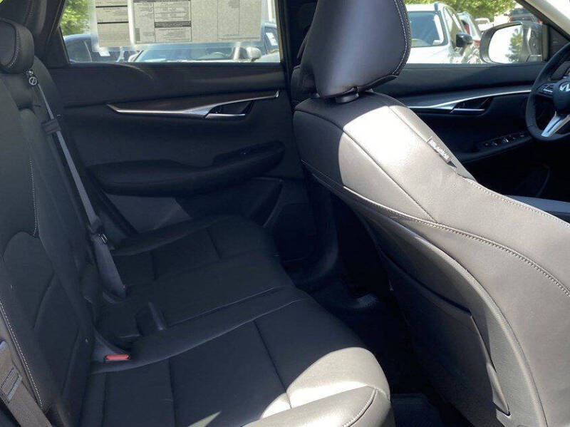 2025 Infiniti QX50 Pure