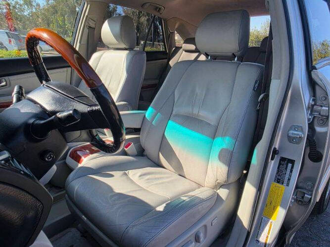 2005 Lexus RX 330