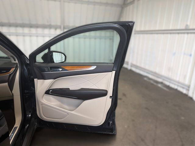 2019 Lincoln MKC Select