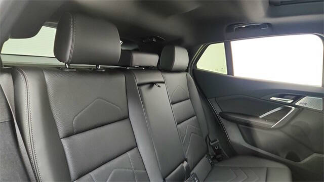 2025 BMW X2 xDrive28i