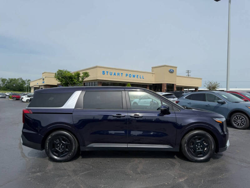 2025 Kia Carnival LXS