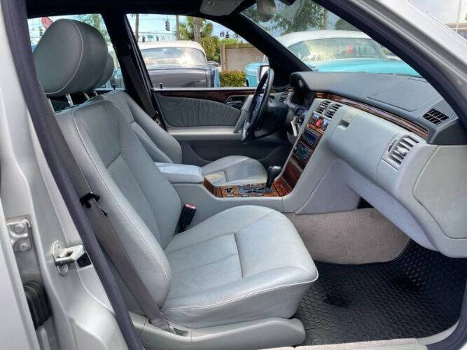 1998 Mercedes-Benz E-Class
