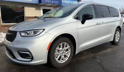 2024 Chrysler Pacifica Touring L