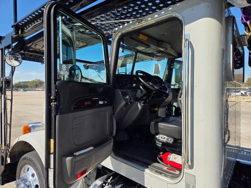 2020 Peterbilt 365