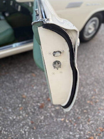 1957 Ford Thunderbird