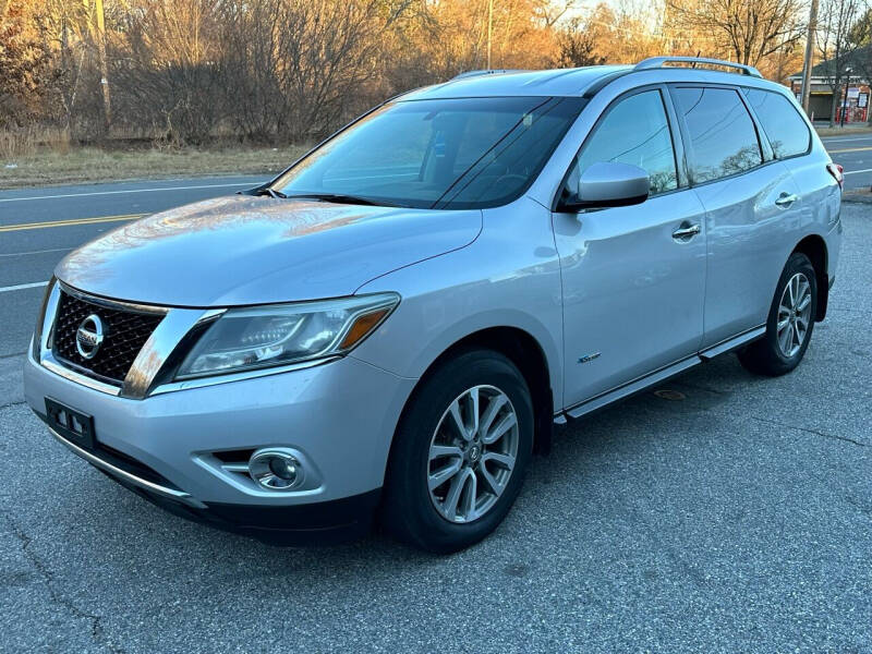 2014 Nissan Pathfinder Hybrid for sale at A&E Auto Center in North Chelmsford MA