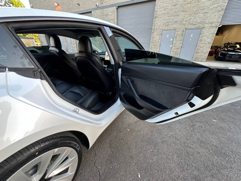 2021 Tesla Model 3 Base photo 19