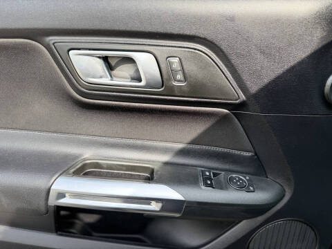 2019 Ford Mustang EcoBoost