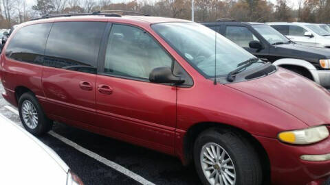 1999 Chrysler Town and Country for sale at AFFORDABLE DISCOUNT AUTO in Humboldt TN