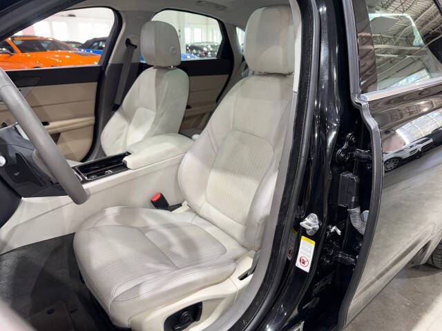 2016 Jaguar XF 35t Prestige