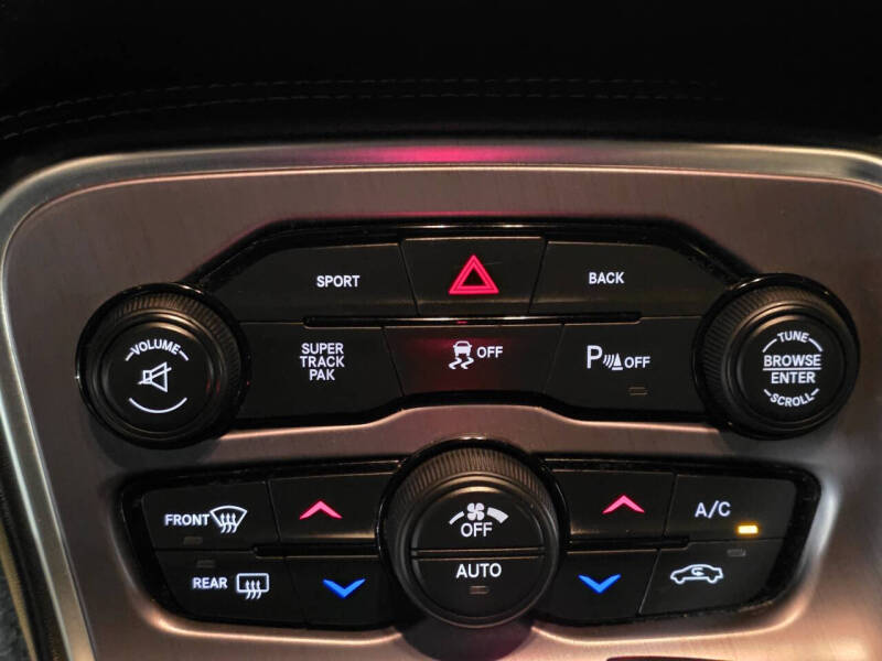 2015 Dodge Challenger