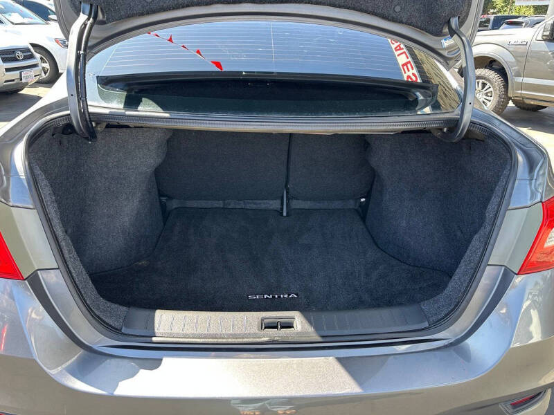 2017 Nissan Sentra SR