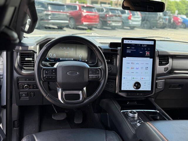 2023 Ford Expedition Platinum