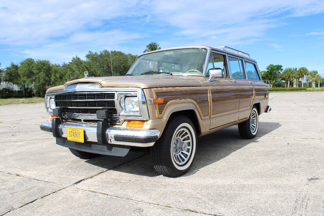 1989 Jeep Grand Wagoneer 89