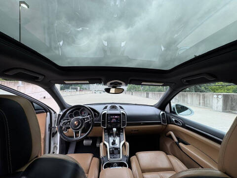 2017 Porsche Cayenne S