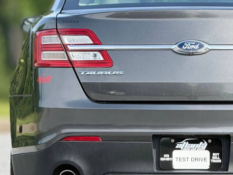 2016 Ford Taurus SE
