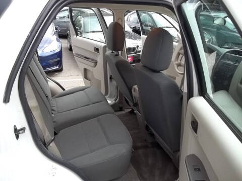 2011 Ford Escape XLS