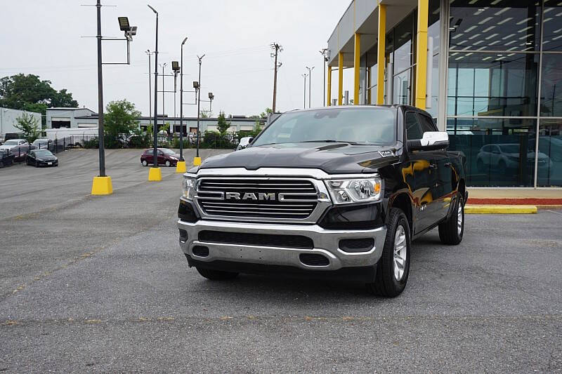 2024 RAM Ram 1500 Pickup Laramie's photo