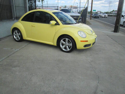 2006 Volkswagen New Beetle for sale at Unique Plaza Auto Sales in Sacramento CA