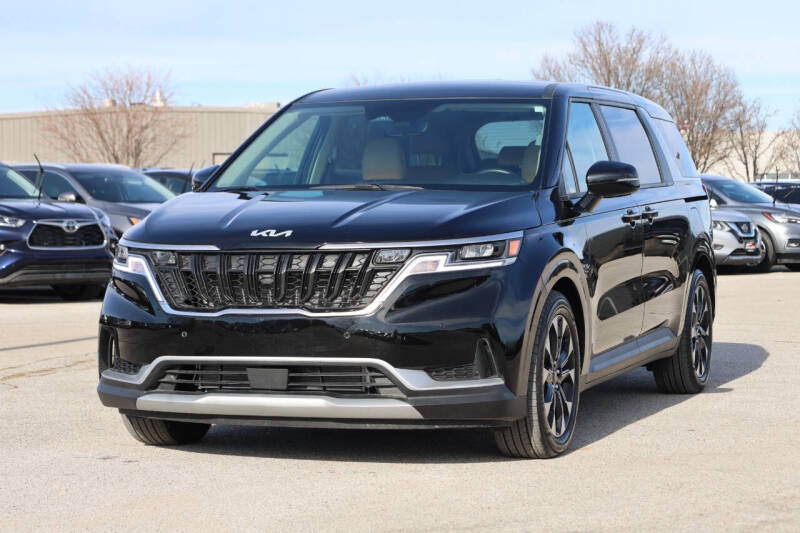 2024 Kia Carnival EX