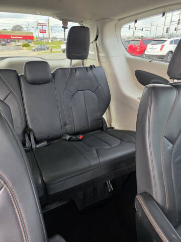 2020 Chrysler Pacifica Touring L