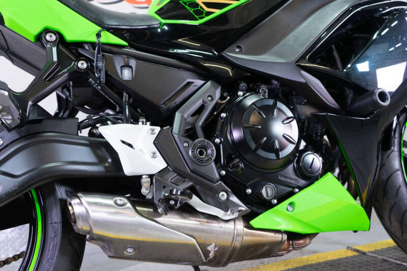 2020 Kawasaki Ninja 650 KRT Edition