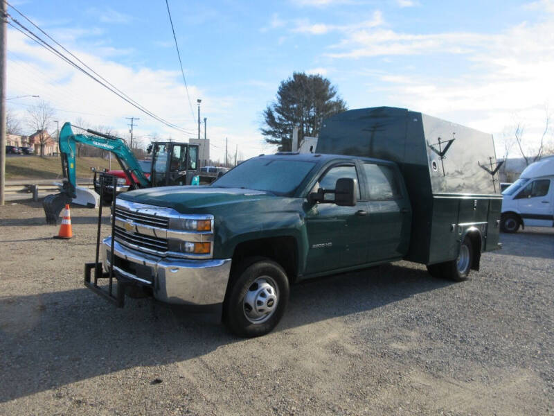 2015 Chevrolet Silverado 3500HD CC for sale at ABC AUTO LLC in Willimantic CT