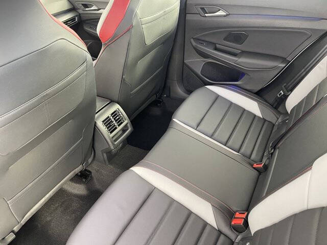 2025 Volkswagen Golf GTI SE