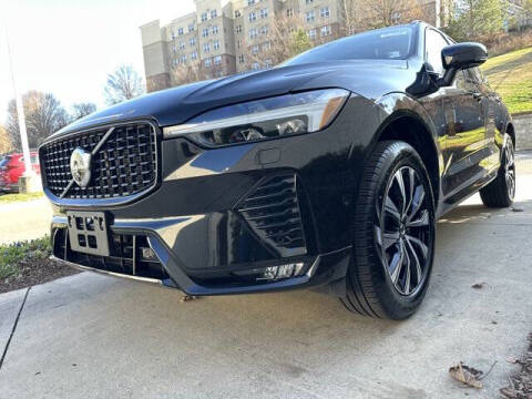 2025 Volvo XC60 B5 Plus Dark Theme