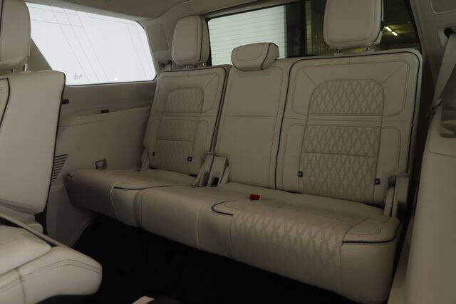 2021 Lincoln Navigator Black Label
