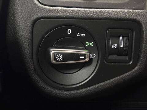 2016 Volkswagen e-Golf SE