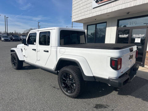 2025 Jeep Gladiator NightHawk