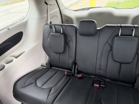 2019 Chrysler Pacifica Touring L