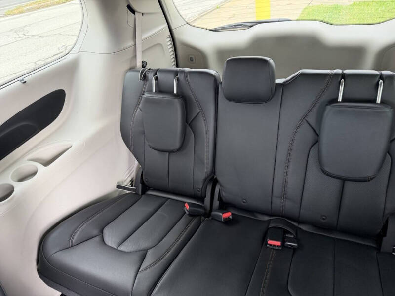 2019 Chrysler Pacifica Touring L